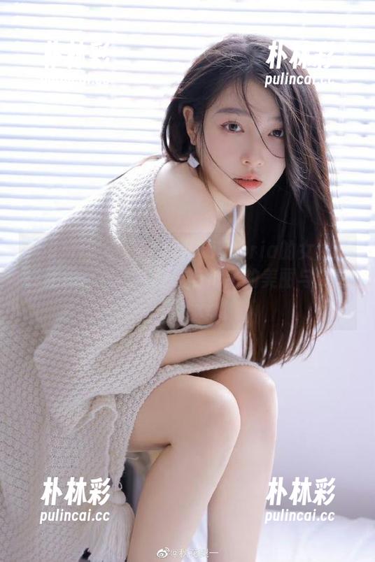 YouMi尤蜜荟-果儿Victoria YouMi尤蜜荟 - 果儿Victoria的女神写真原图合集,展现无与伦比的美丽与个性!.txt