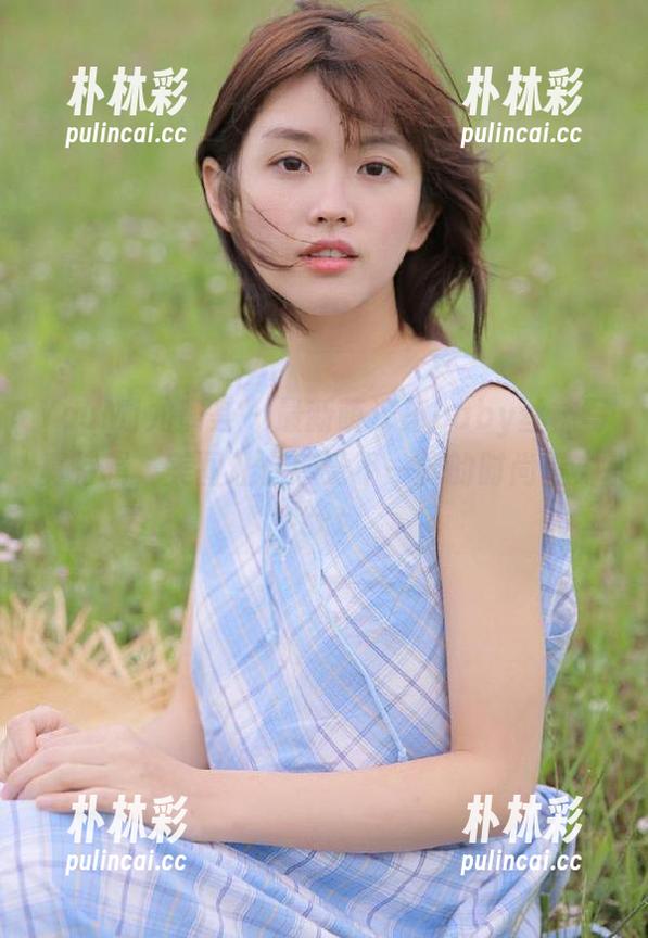 YouMi尤蜜荟 - 最新萌汉药baby丝袜写真特辑，美图让你感受不一样的时尚魅力.txt