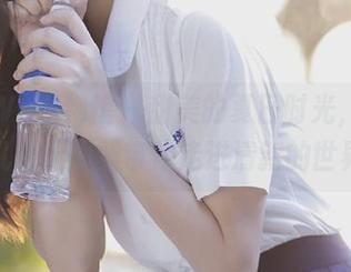 YouWu尤物馆 – 甜美的夏日时光，最新李宓儿夏天图集带你走进清新的世界.txt