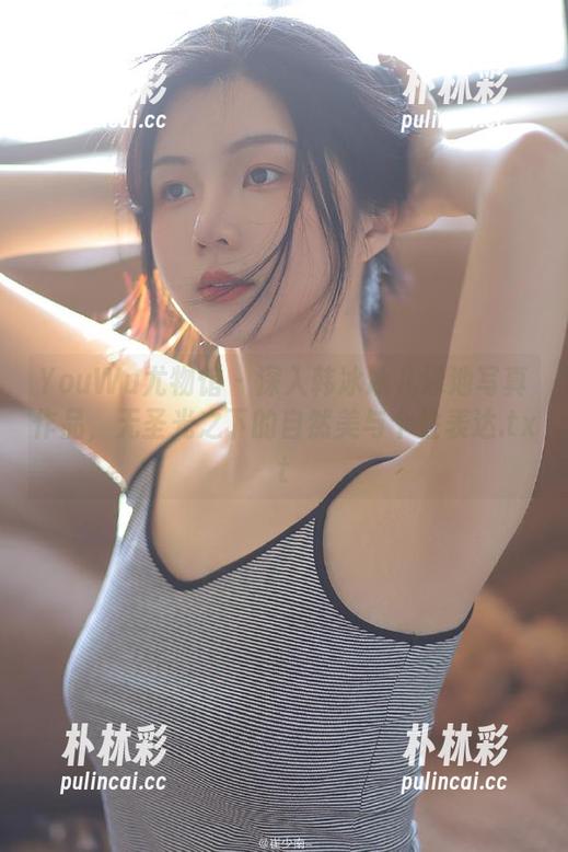 YouWu尤物馆 - 深入韩冰冰儿泳池写真作品，无圣光之下的自然美与个性表达.txt