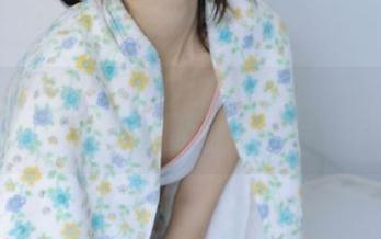 beautyleg – 裸足行走的优雅：Sarah的美图合集带你漫游生活.txt