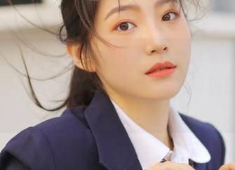 beautyleg – 观看小玲的美脚写真，领略她如何用每一个细节诠释美的极致追求！.txt