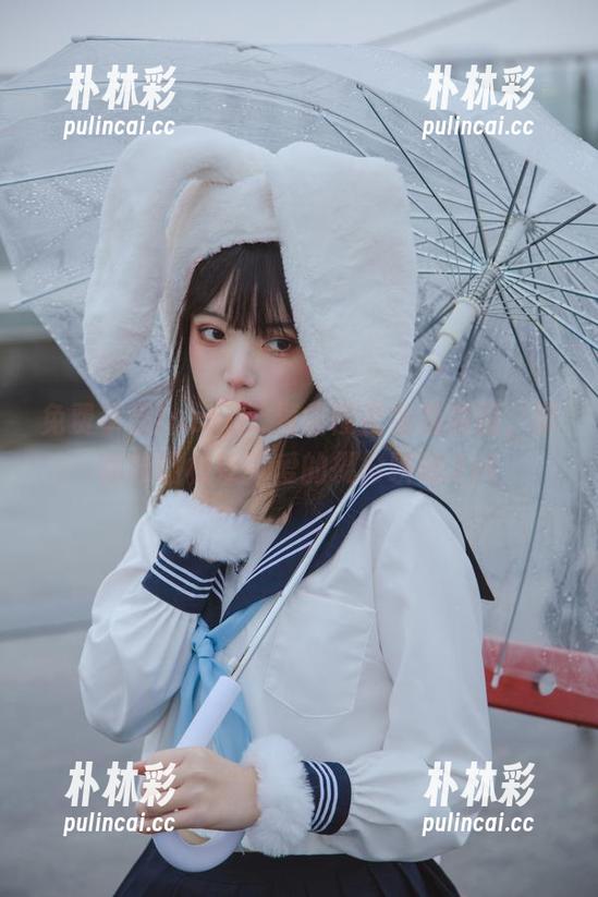 免费享受fushii_海堂樱花兔兔美图，带你领略极致可爱的摄影瞬间.txt
