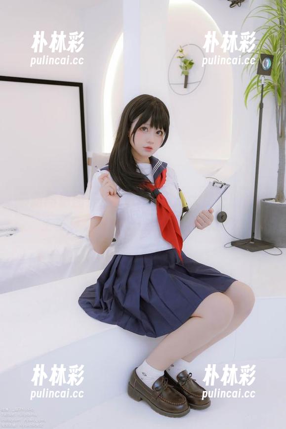 nyako喵子大魔王 最新高清图集:nyako喵子大魔王的高中生写真,展现个性与自信魅力.txt