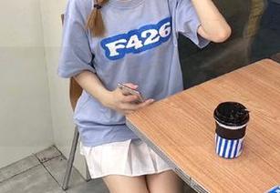 pans – 妮妮裸足写真：无圣光美图带你发现生活中的纯粹瞬间.txt