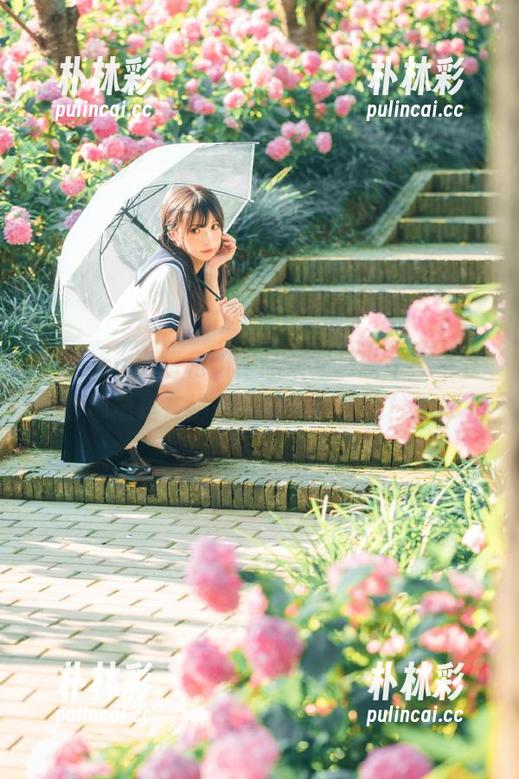 pans - 小倩和服作品集又更新了：每一套都像是在挑战我的审美极限！.txt