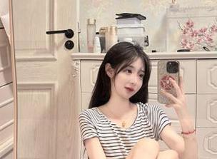 pans – 小鱼皮衣作品精选，摄影艺术中的时尚表达.txt