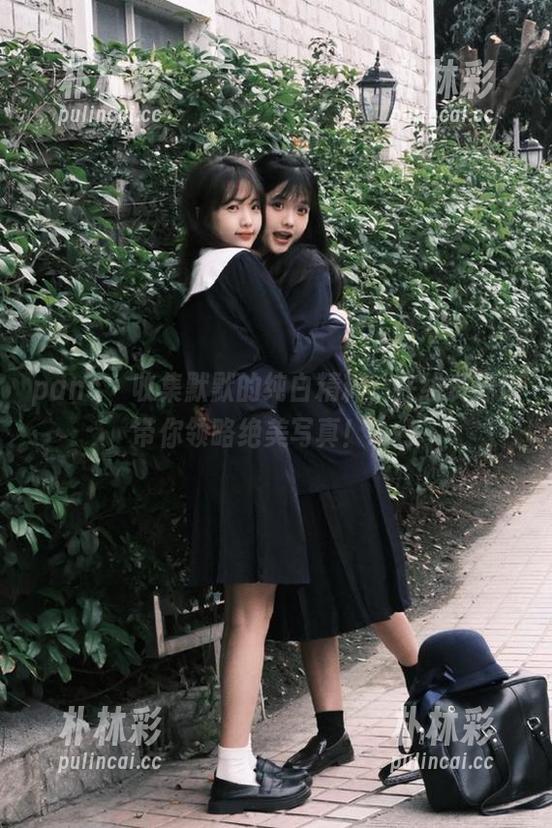 pans-默默 pans - 收集默默的纯白精粹,在线资源库带你领略绝美写真!.txt