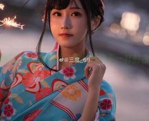 三度69红丝绒旗袍高清照片，带你领略不一样的古典之美.txt