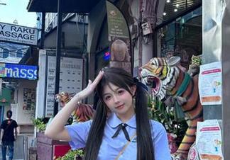 丽柜 – xilly白衬衫的无限可能：原图和图册带你领略时尚新视角.txt