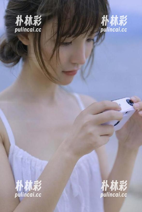 丽柜 - 捕捉冬日韵味，文欣分享她的毛衣写真集，温暖你的每一天！.txt
