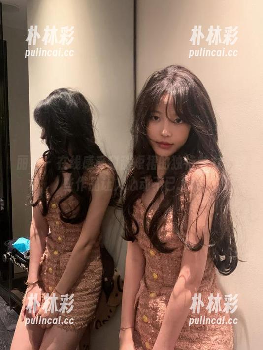丽柜 - 在线感受甜甜短裙的独特魅力，这些作品让人心动不已.txt