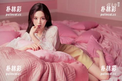 丽柜 - 独特的万圣节魅力，钟晴写真图片资源等你来发现！.txt