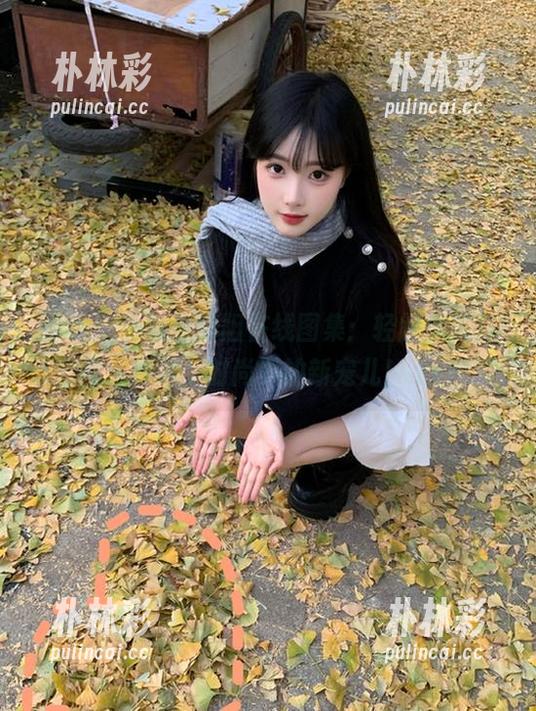 丽柜 - 一起追阳阳在线图集：轻解罗裳，丝莲绚烂，时尚界的新宠儿！.txt