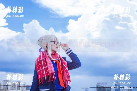领略九曲Jean的瑜伽魅力：蕴含力量与柔美的写真作品.txt