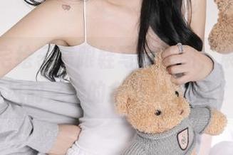 二阶堂宅绘子高跟鞋写真套图，展现女性风韵之美的全新视角.txt
