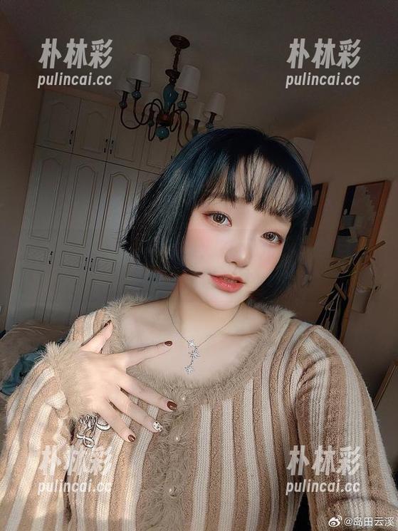 云溪溪奶牛写真合集：在阳光下享受自在与自然的魅力.txt