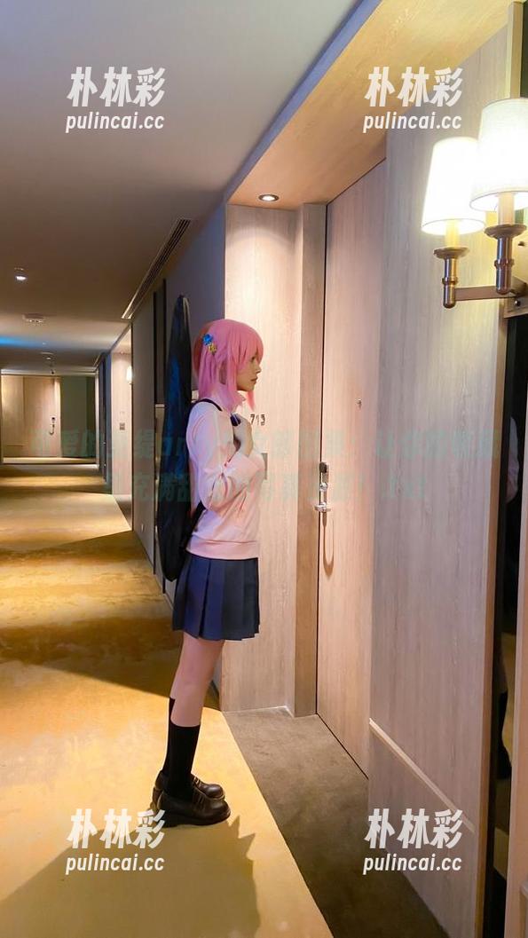 可爱的亚缇arty兔女郎图集：让你的收藏里充满甜蜜的写真资源！.txt
