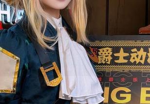 寻找伊喵君_Nya的花嫁魅力：写真集原图捕捉瞬间的美.txt