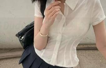 余多多Dudu舰长福利系列合集，分享她在镜头前的真实与自然之美！.txt
