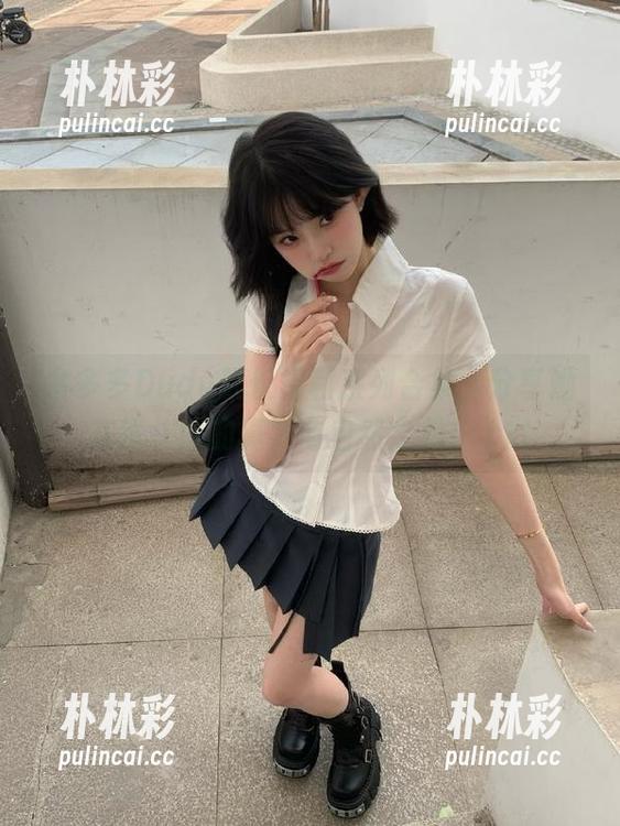 余多多Dudu舰长福利系列合集，分享她在镜头前的真实与自然之美！.txt