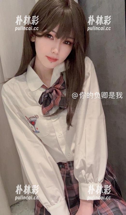 你的负卿全新写真集更新：领略圣诞的唯美瞬间与魅力风采.txt
