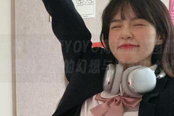 克拉女神 – 探索YOYO高清油亮图册：仿佛置身于美的幻想与现实中.txt