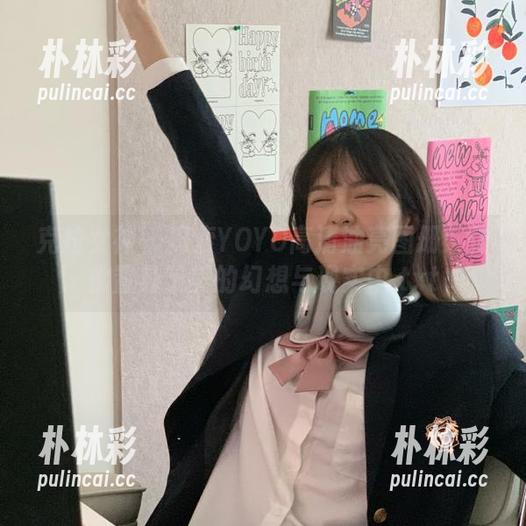 克拉女神 - 探索YOYO高清油亮图册：仿佛置身于美的幻想与现实中.txt