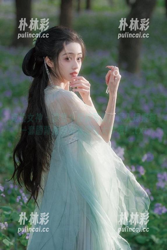 克拉女神 - 凌雪牛仔裤写真：深入探索每一套图背后的小秘密与大梦想！.txt