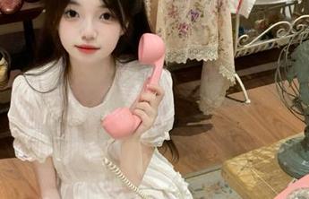 克拉女神 – 细腻之美：芊芊学姐的精选美图让你沉醉其中.txt