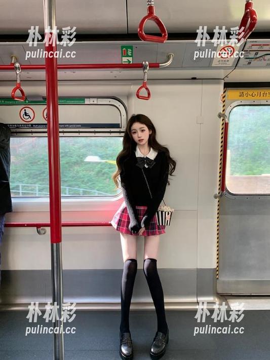 克拉女神 - 最新更新！苏可可的旗袍合集，感觉比我的衣服还贵重啊！.txt