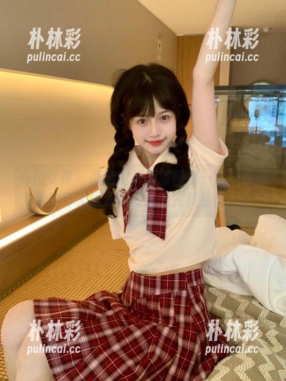 克拉女神 - 薇薇的体操服图集：发现优雅体态与无限资源内容的完美结合.txt