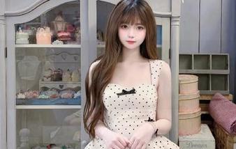 克拉女神 – 钟淇棉袜写真合集，免费试用下载，感受不一样的时尚潮流.txt