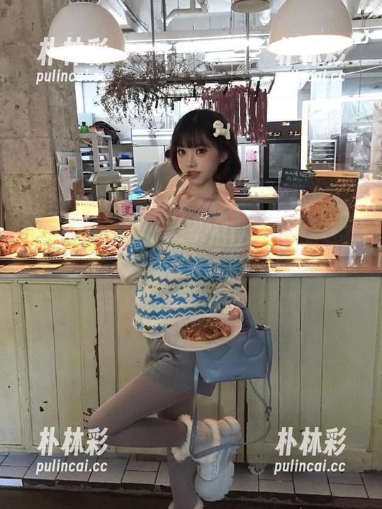 一分钟看完，兔玩映画图包更新：妹妹的白色毛衣红遍网络的背后故事！.txt