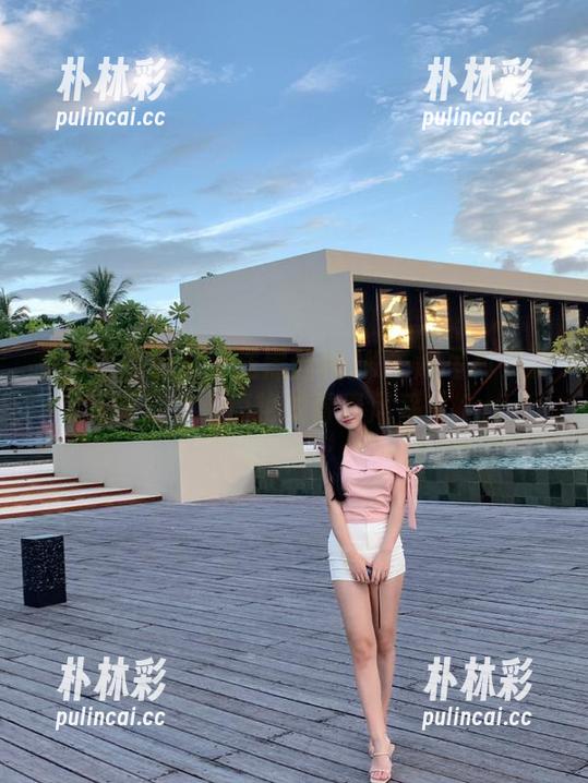 兔玩映画独家放送黑丝和JK主题写真资源，探索令人惊艳的青春风采！.txt