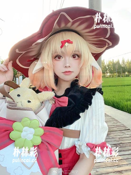 六二二同学 精彩纷呈的海边写真作品:六二二同学的独特视角与资源分享.txt