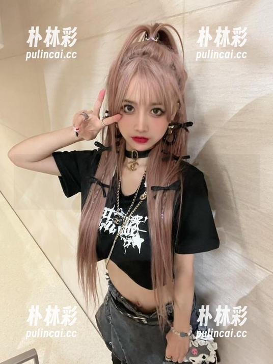 冲田凛花rinka优雅“粉色”主题写真，福利原图限量放送，快来收藏吧！.txt