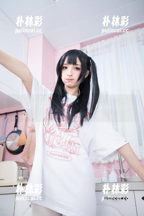 初夏女神 - 探索依依的美足世界：精选图包，感受细腻与柔美的每一瞬间.txt