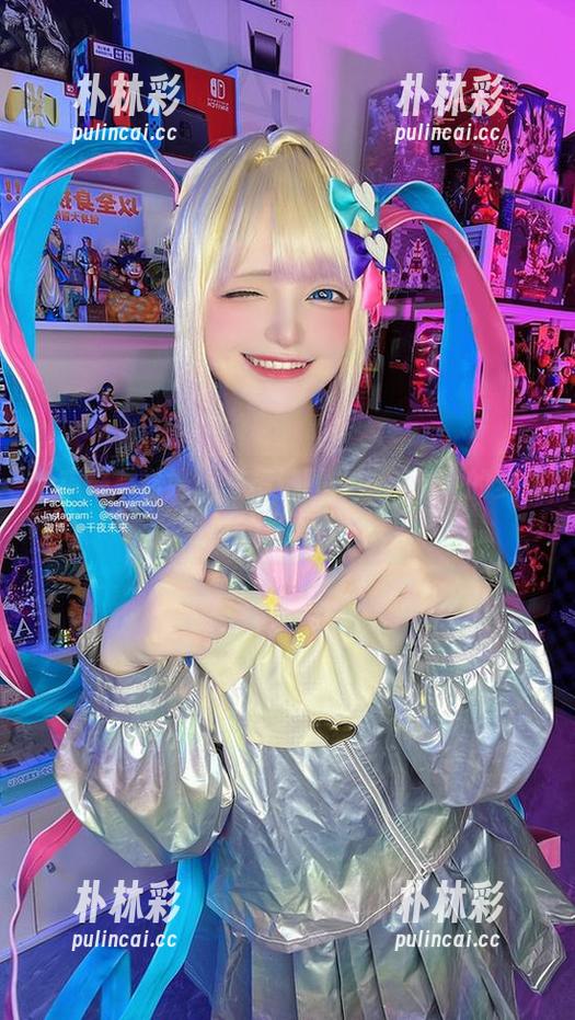 千夜未来 千夜未来学妹:在精选图库中探索她的梦想与自信的写真故事.txt