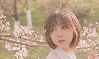 “名赖弥七”空前绝后的独特写真合集图册，快来欣赏这些美丽瞬间！.txt
