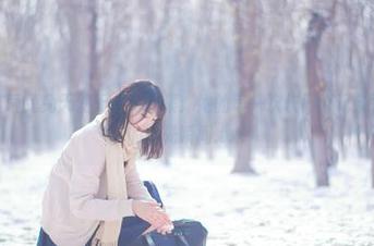 周叽是可爱兔兔天使无圣光图集：她的每一次快门都记录了生命中的闪光瞬间.txt
