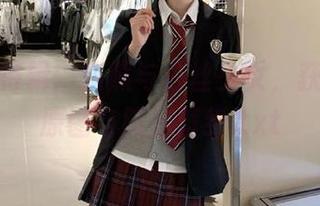 喵写真特辑：熊熊与白丝少女，获取专属原图与限定壁纸.txt
