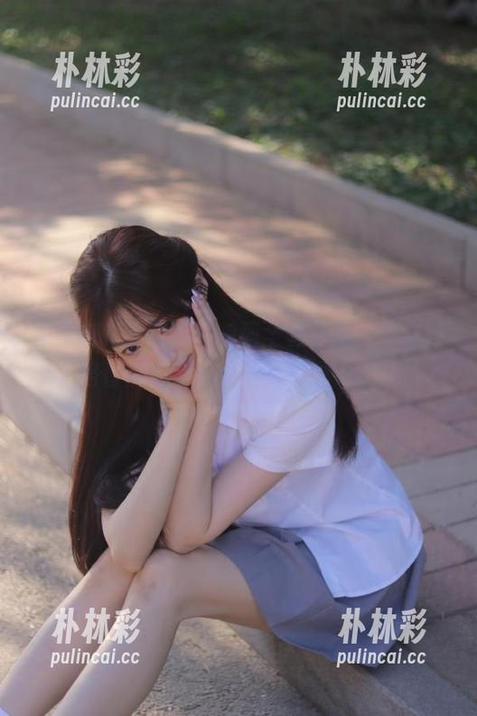 独特视角下的喵糖映画全套作品，带你领略香肩清纯美女的芬芳魅力.txt