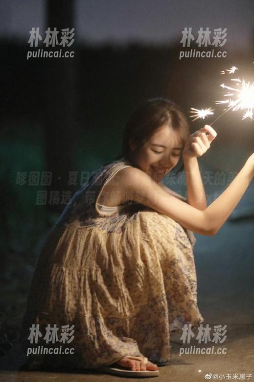 嗲囡囡 - 夏日潮流：就是阿朱啊夏天的美图精选，带你畅游梦幻夏季！.txt