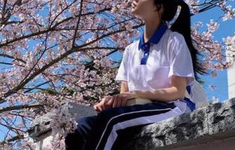 嗲囡囡 – 方绮言Ayaka户外写真作品，现开放免费下载，尽情捕捉自然之美.txt