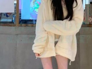 嗲囡囡 – 热辣夏日，李梓熙短裤写真最新美图，谁能抵挡这样的视觉盛宴？.txt