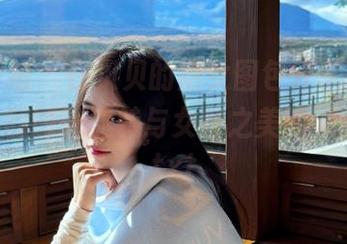 大生模拍 – 在贝贝的熟女图包分享中，感受别样的时光流转与女性之美的深邃魅力.txt