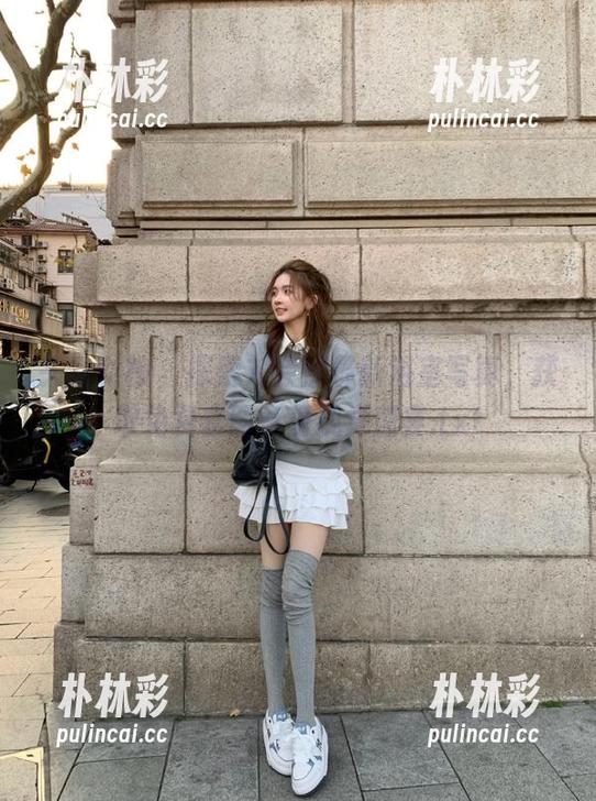 头条女神 - 探索刘芸熙最新浴室写真，获取免费套图享受视觉盛宴.txt