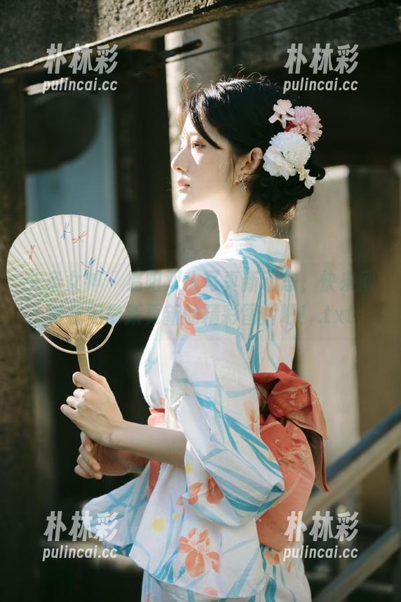 头条女神 - 易阳双人写真新动态，快来欣赏我们最新更新的精彩图片吧！.txt