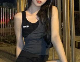 微密圈 – 探索蕾丝装下的秘密：奔跑的晶骡子的私房美图展现风情.txt